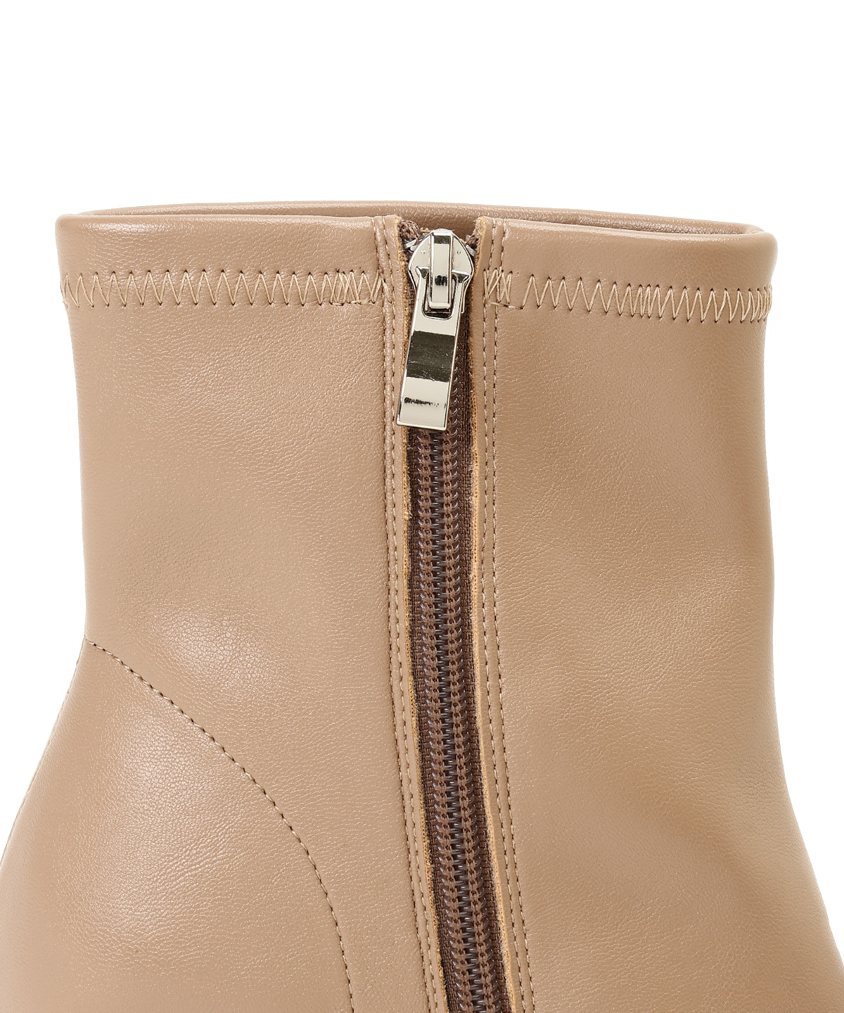 ショートブーツ