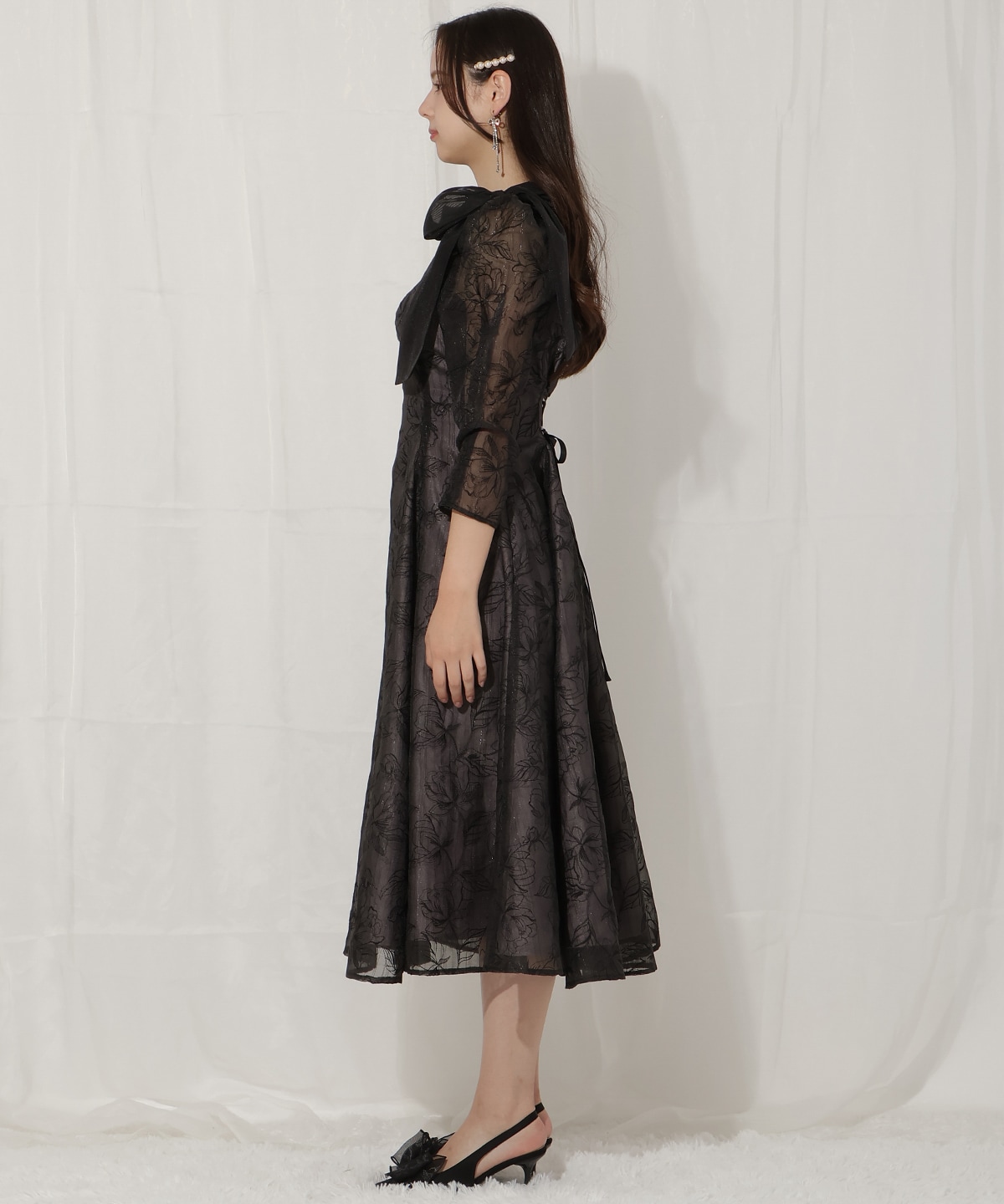 フラワー刺繍肩リボンドレス