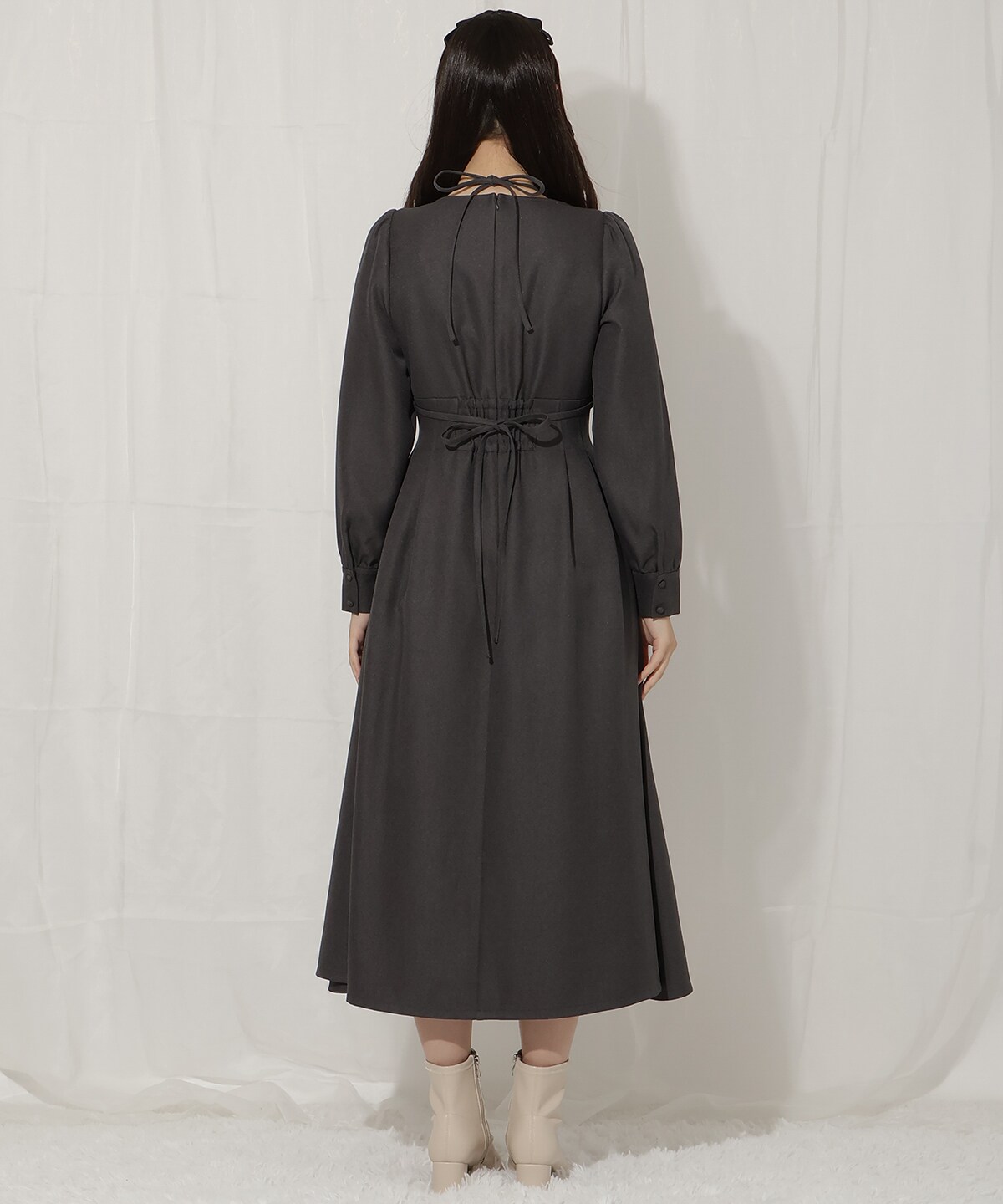 クロスネックフレアワンピース