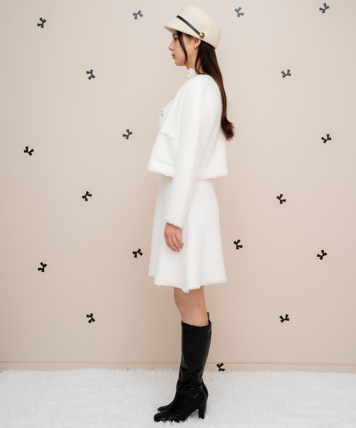 ブレード付きフェザーヤーンジャケット×ワンピース