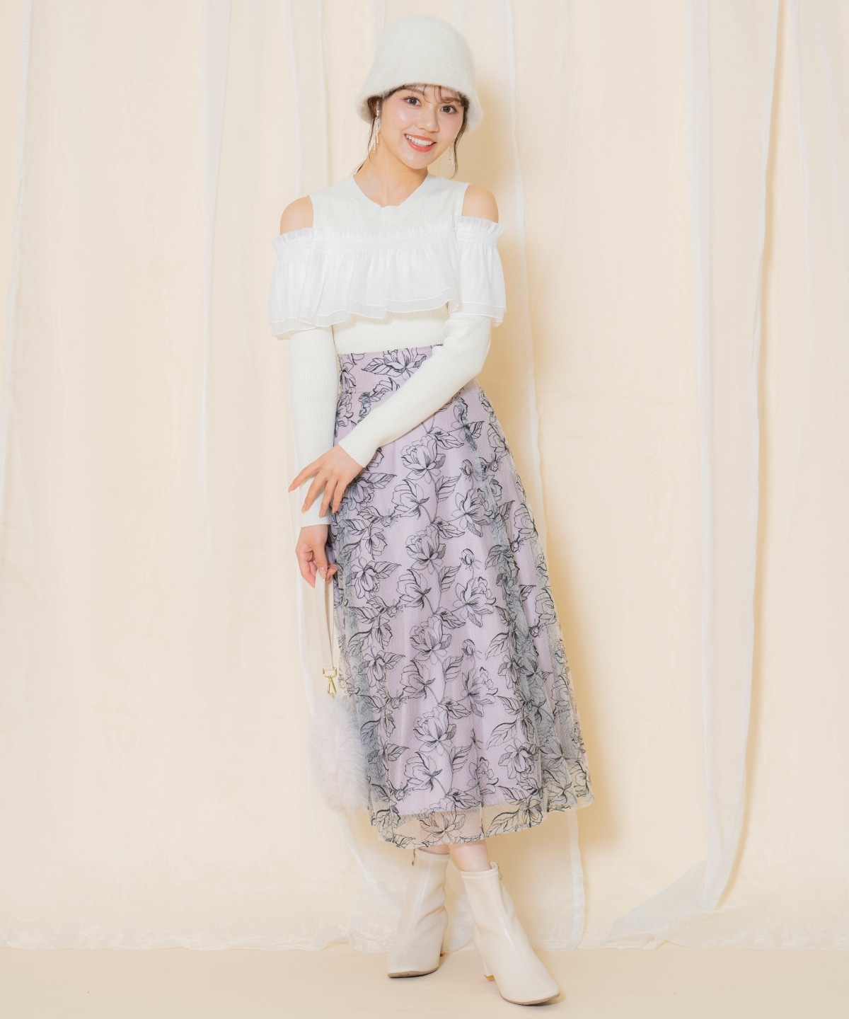 シアーフリルニット