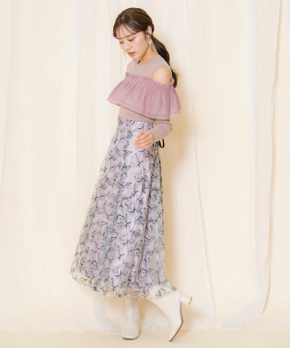 シアーフリルニット