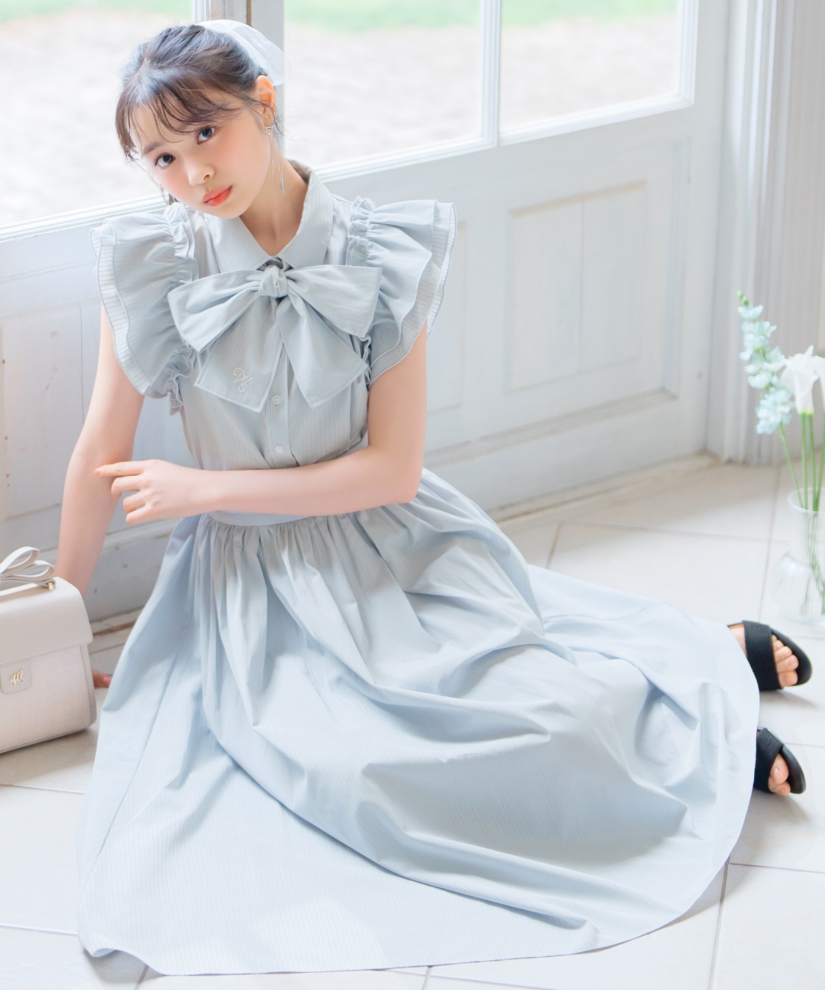 バックレースアップストライプスカート