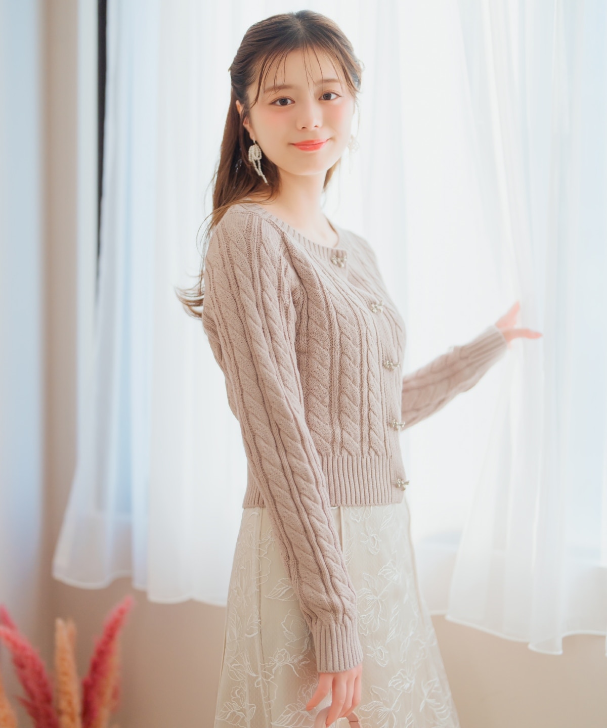 ビジューリボンケーブルカーディガン