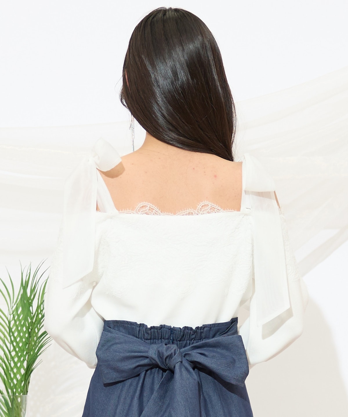 レーストリミング肩リボンニット