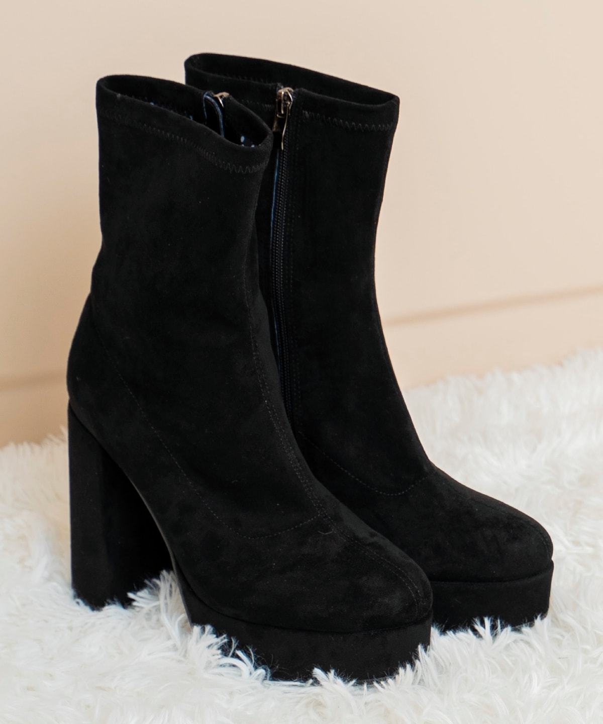 厚底ショートブーツ