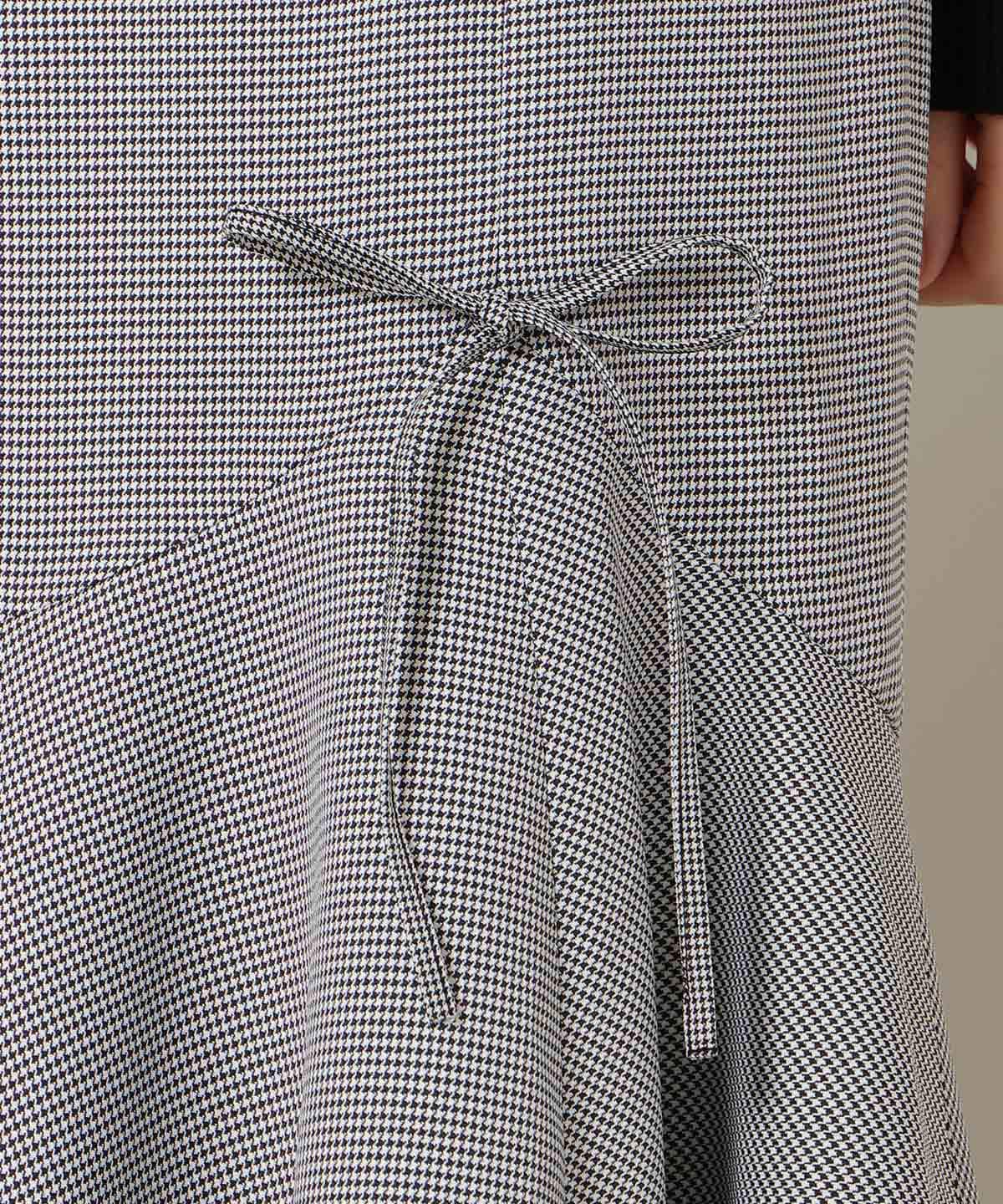 パイピングヘムティアードスカート