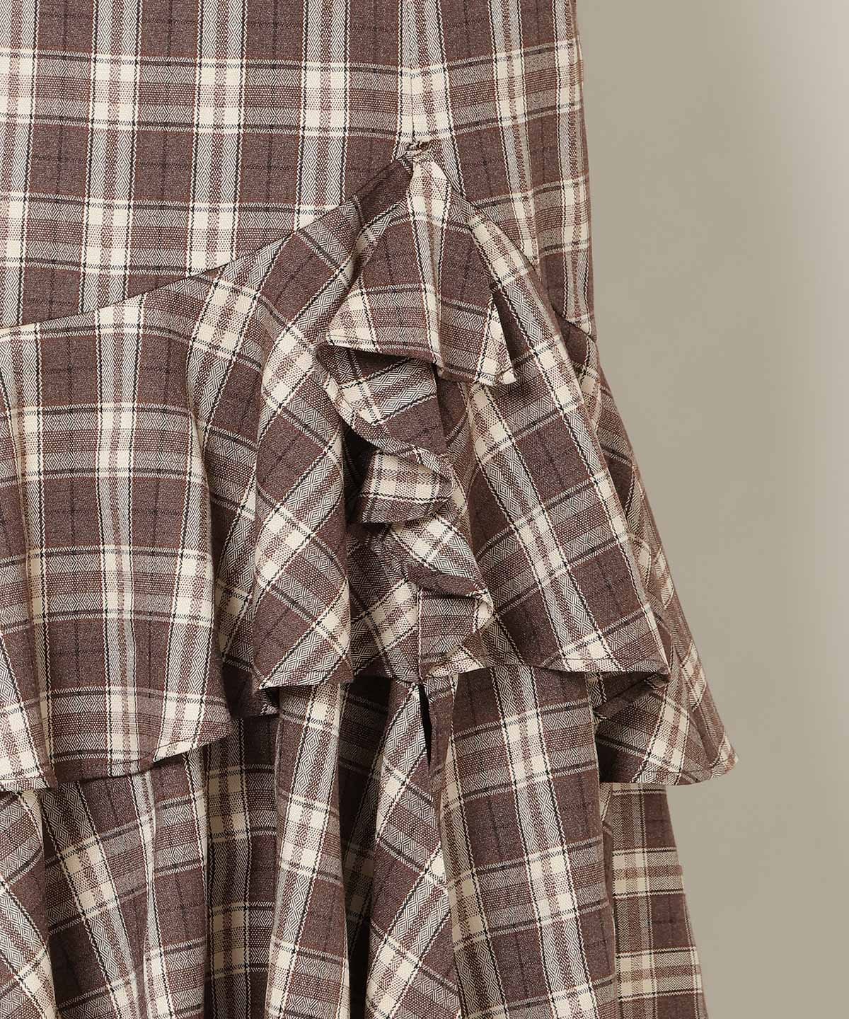 スリットデザインラッフルハイウエストスカート