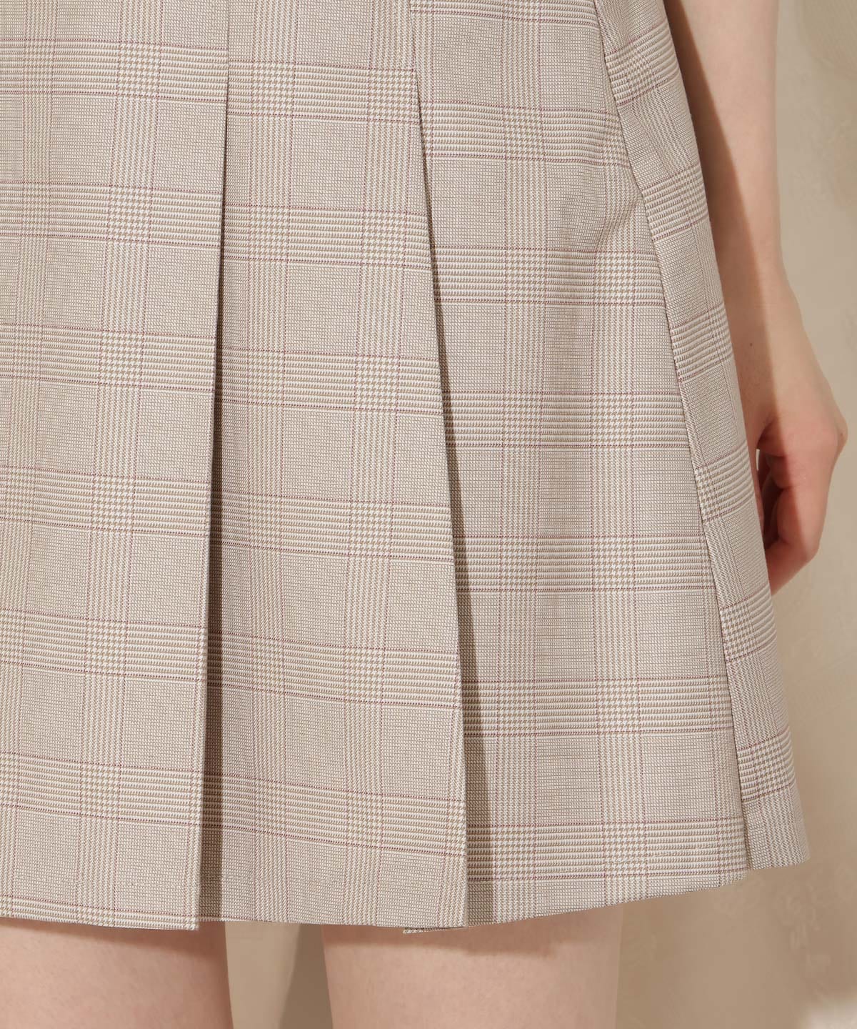 ベルト付きプリーツミニスカート