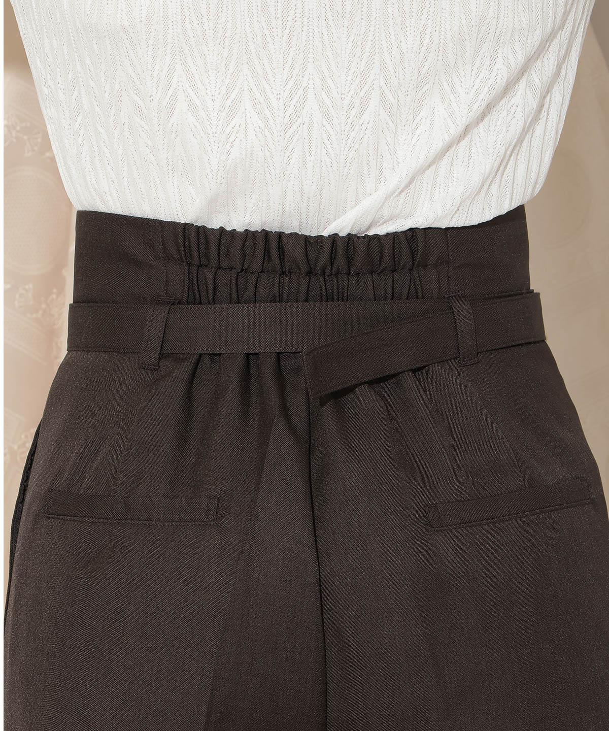 ベルト付きタックワイドパンツ