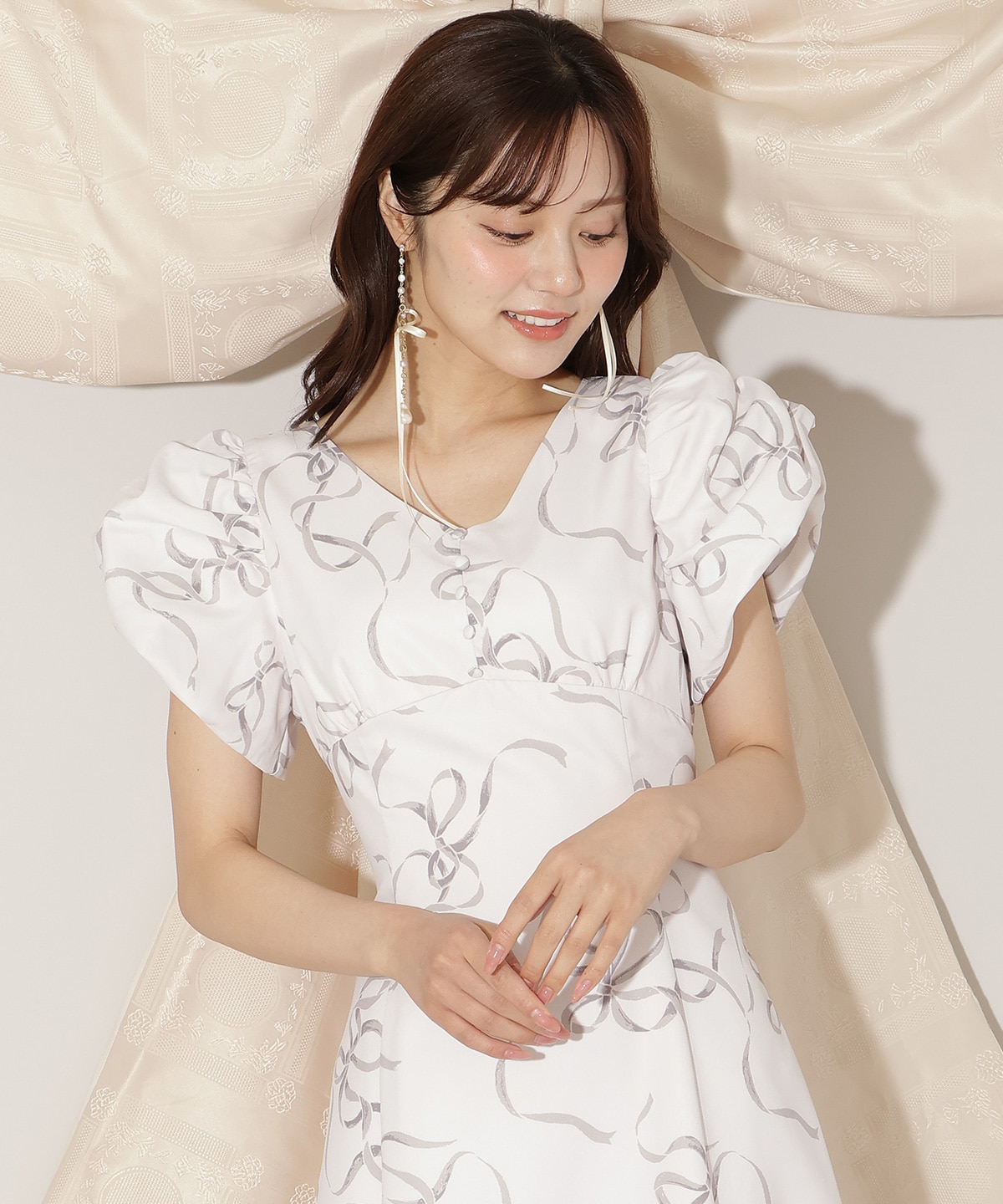 リボンプリントバブルスリーブフレアワンピース