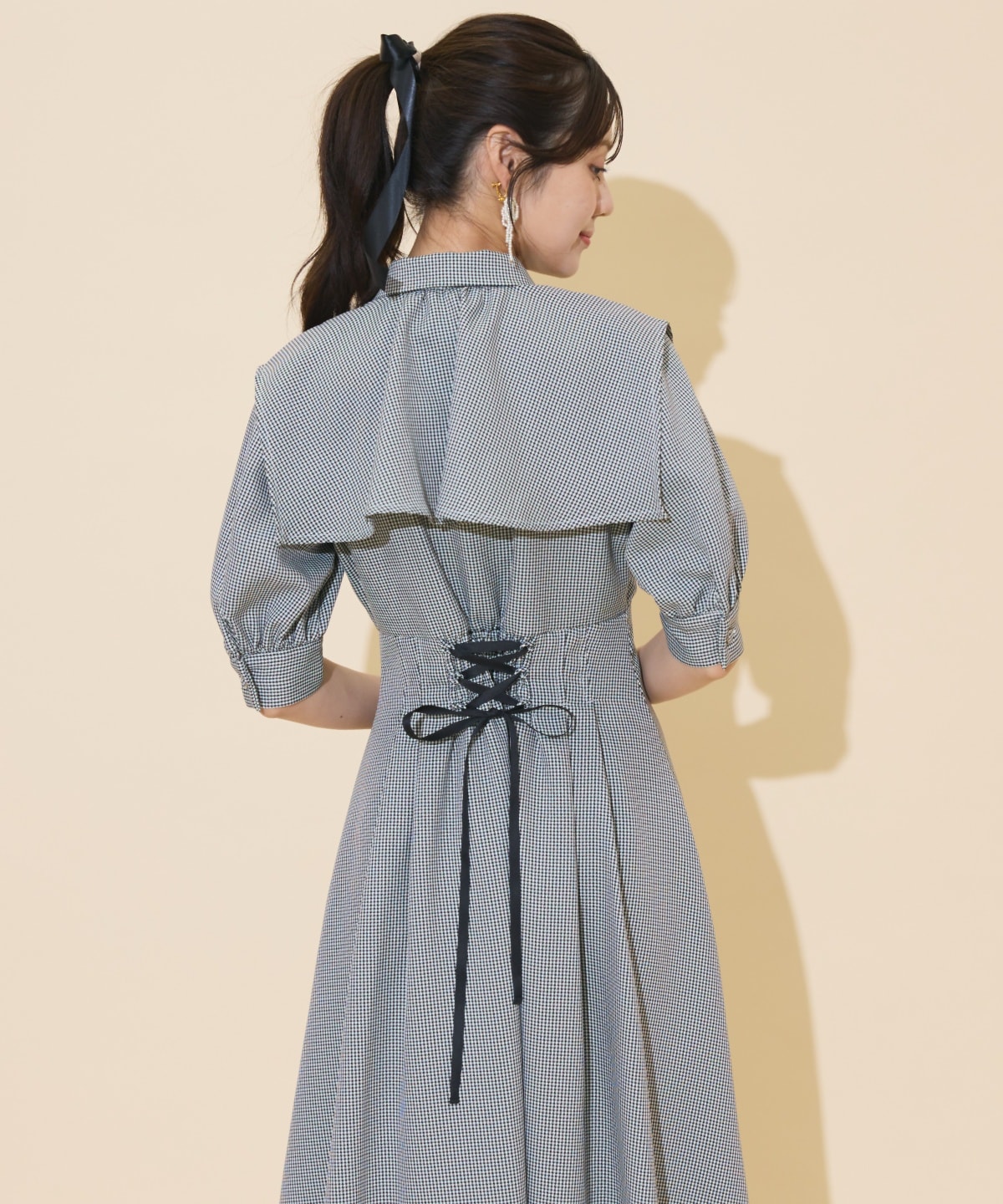 スクエアラッフルシャツワンピース