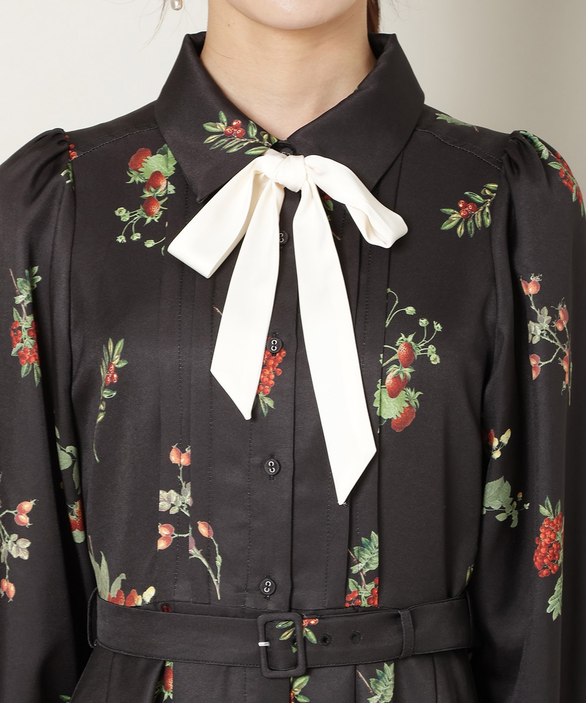 【12/5(fri)10時発売】ウィンターボタニカルリボンタイワンピース