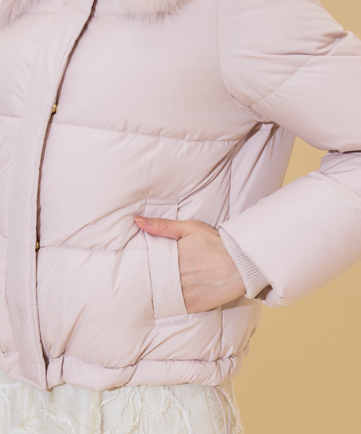 ファー付きショートダウン