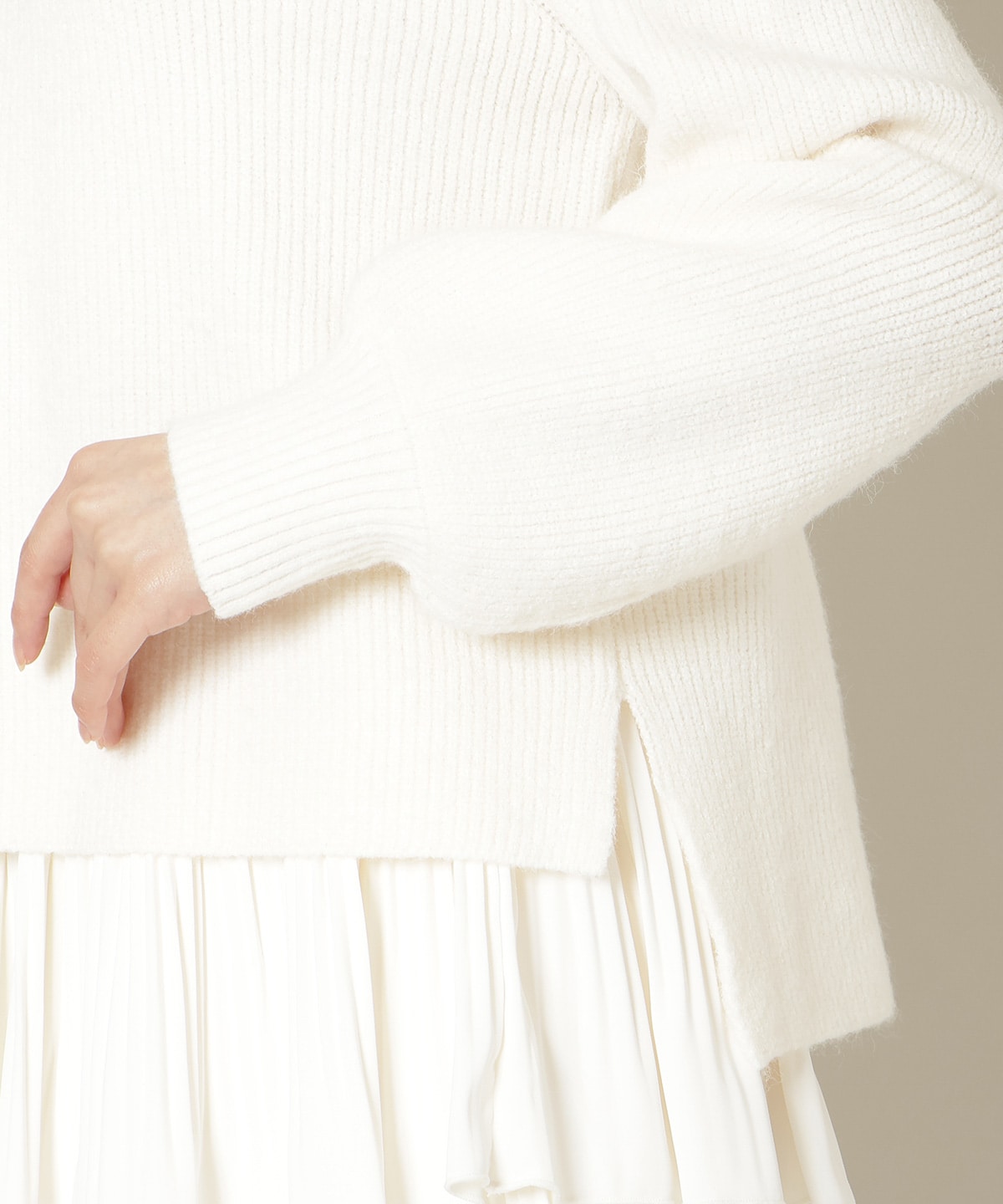 【KNIT PLEATS SET series】フラワーモチーフボトルネックニット