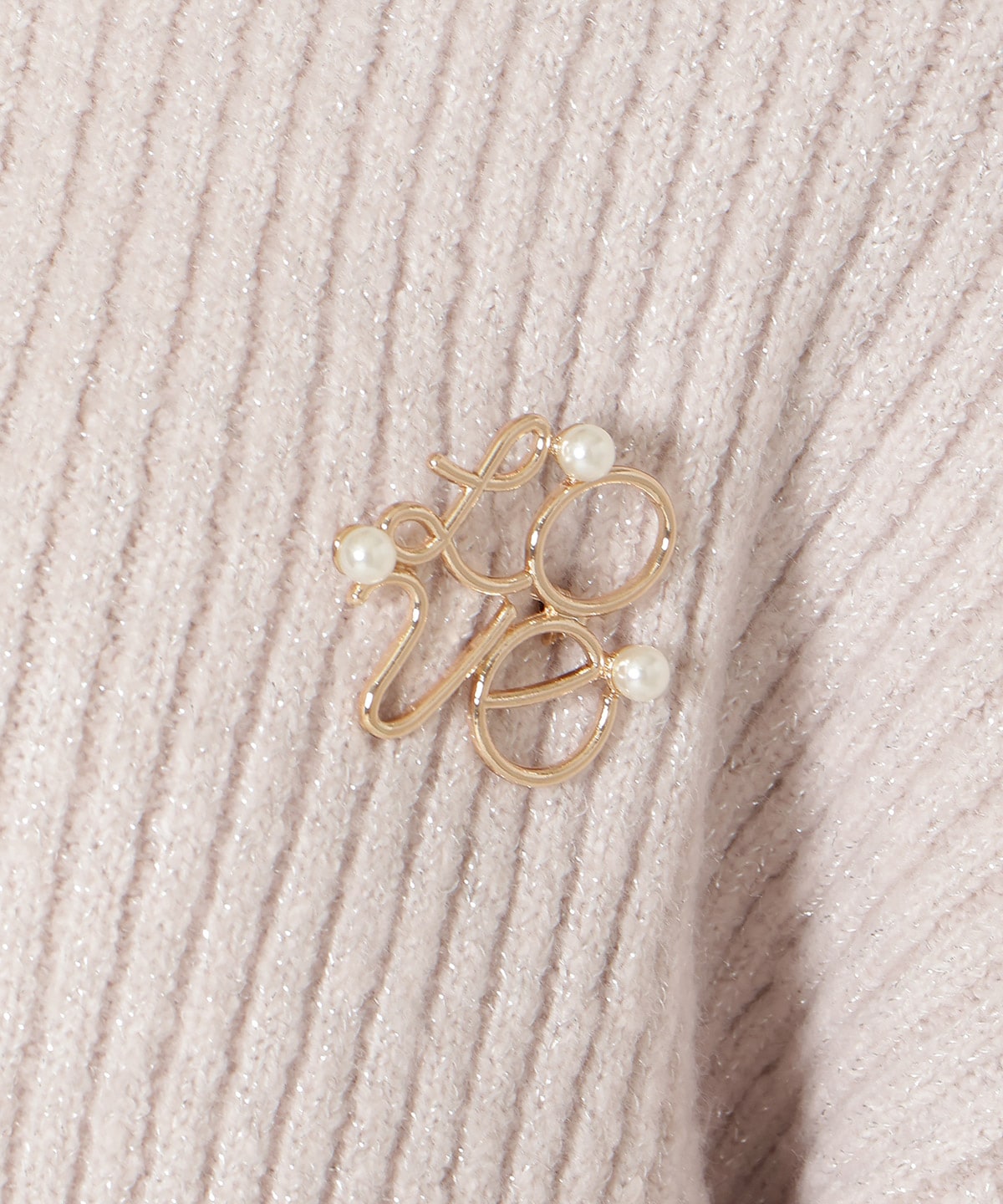 【12/5(fri)10時発売】ブローチ付きクロップドラメニット