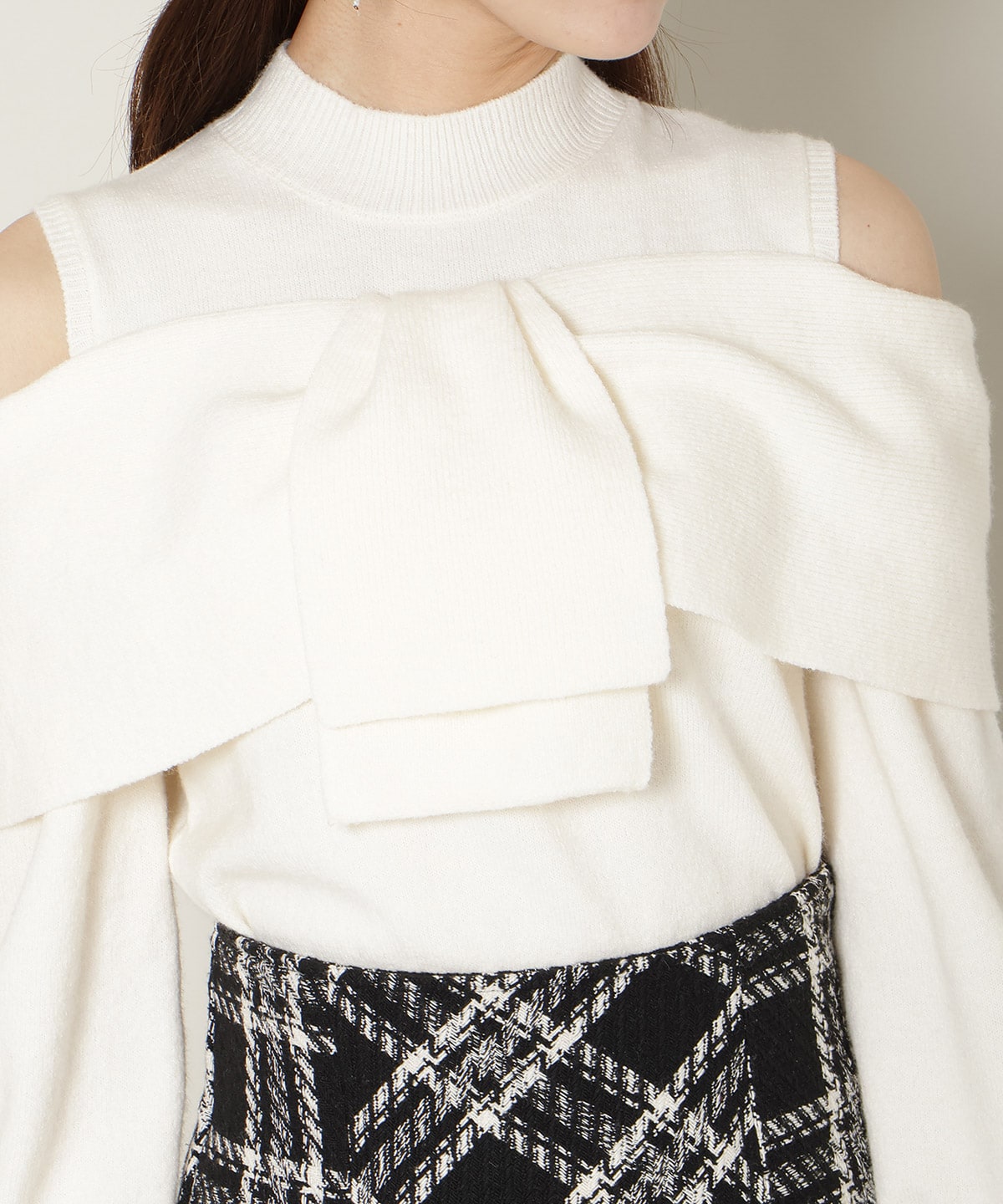 【1/1(thu)10時発売 New Year's Item】ツイストリボンオフショルニット