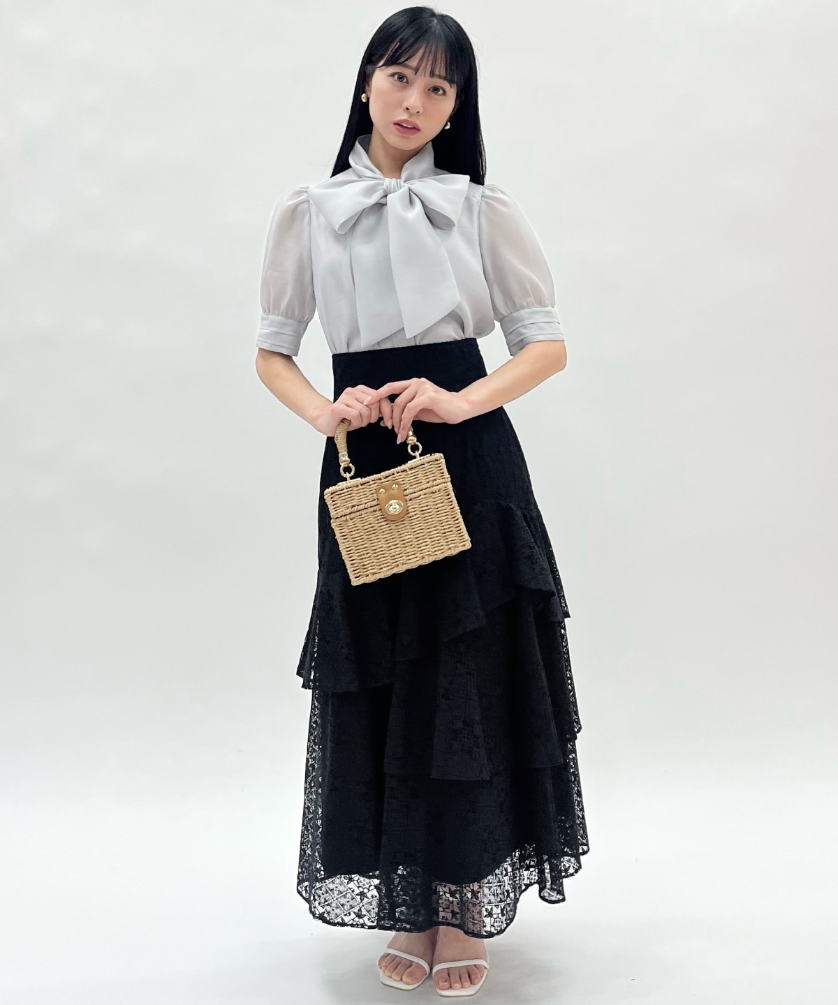 ピンタックカフスリボンタイブラウス