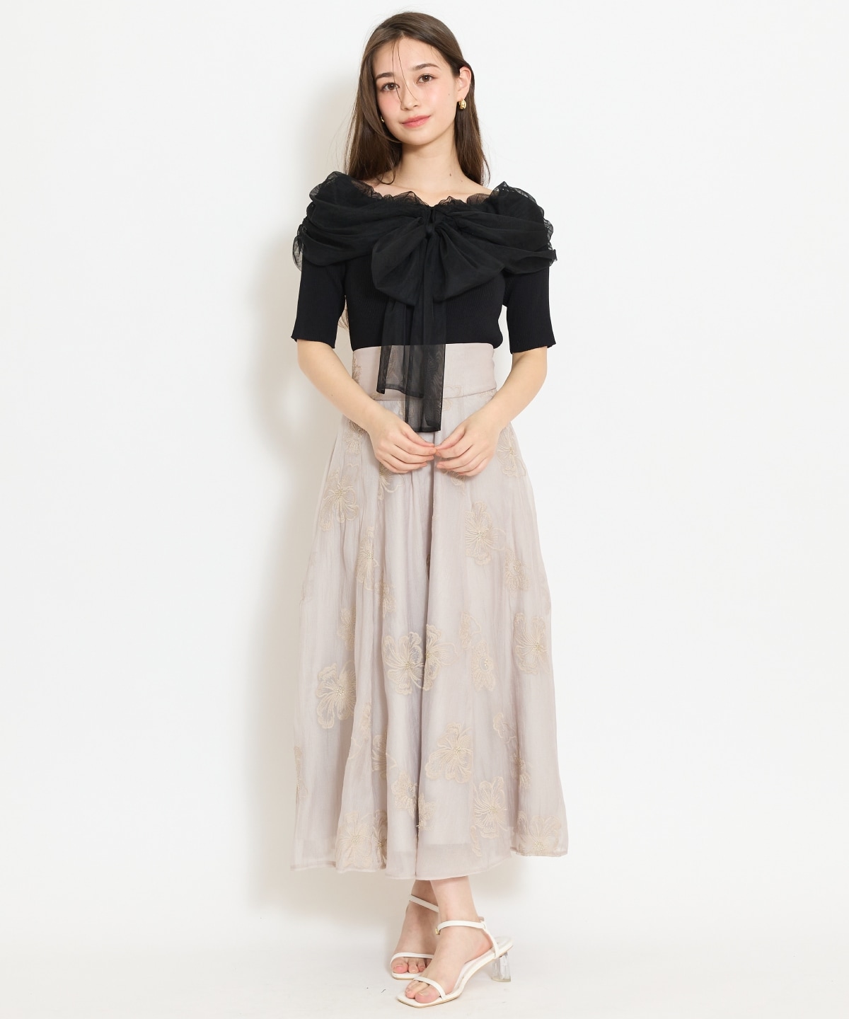 フラワー刺繍シアースカート