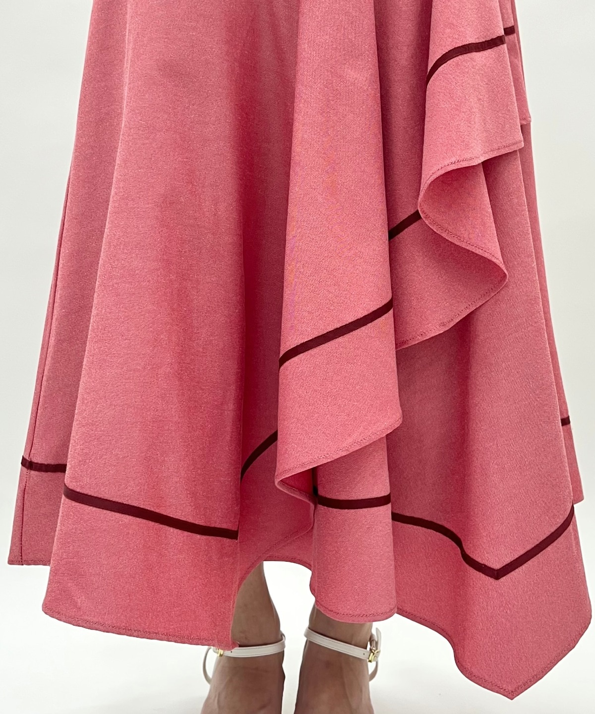 ベルト付きハンカチヘムスカート