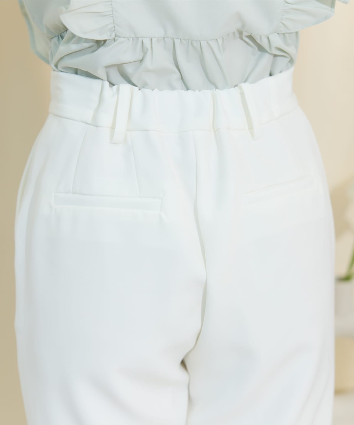 パールデザインテーパードパンツ