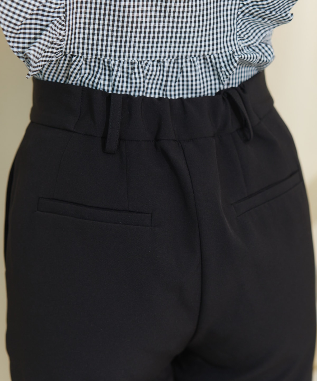 パールデザインテーパードパンツ