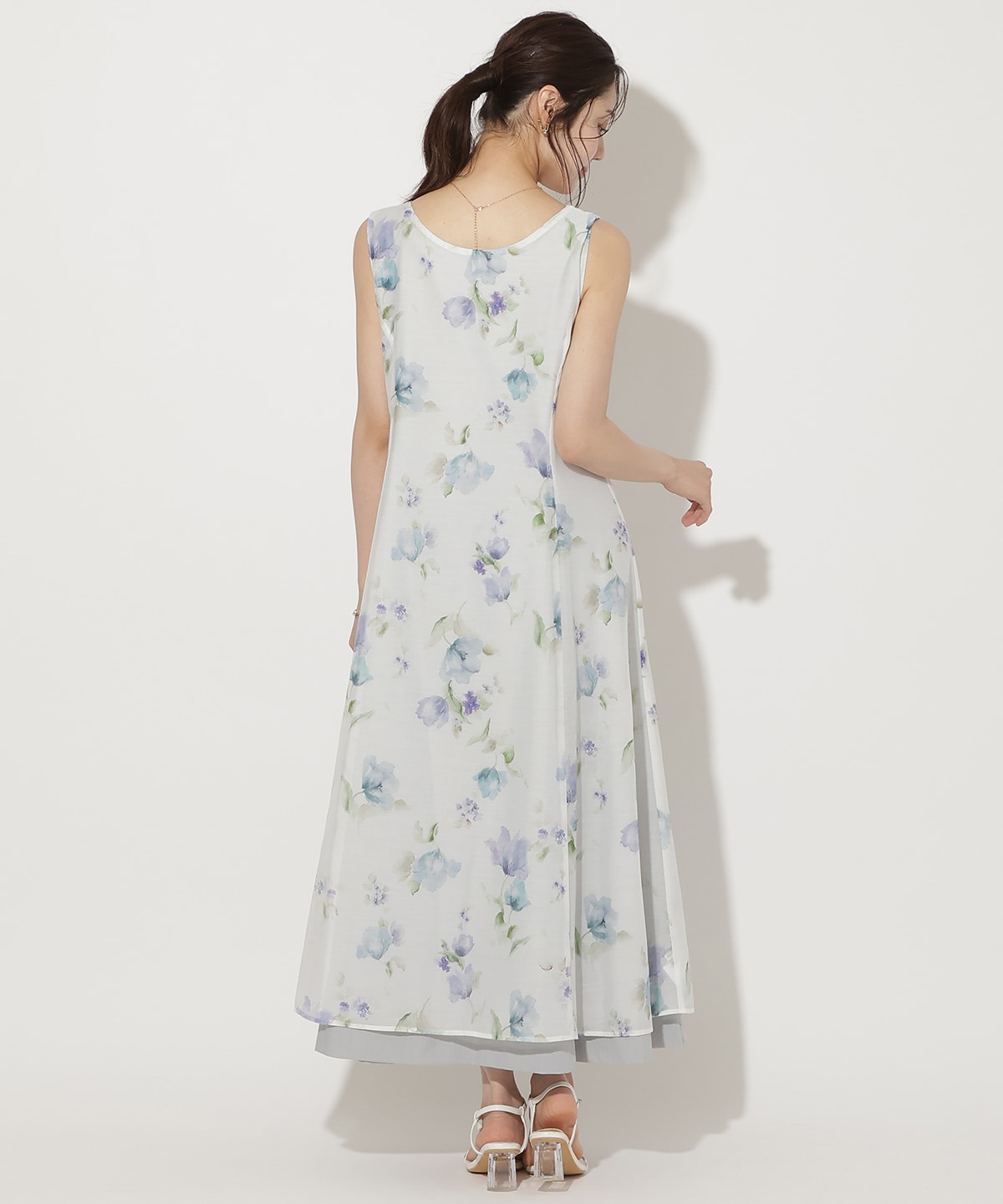 【6/11(thu)10時発売】ウォーターフラワープリントリバーシブルワンピース