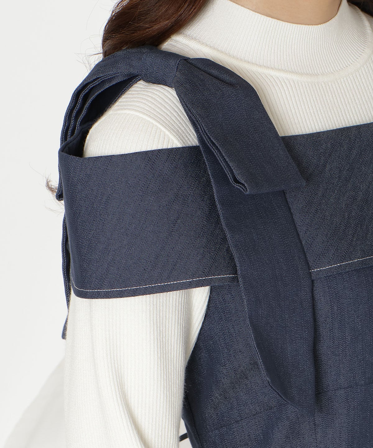 アシンメトリーリボンショルダーワンピース