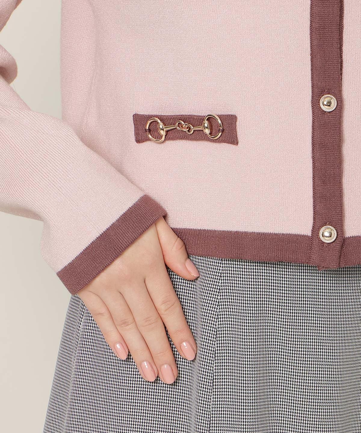 バイカラーアンサンブル【ハイネックトップス×カーディガンセット】