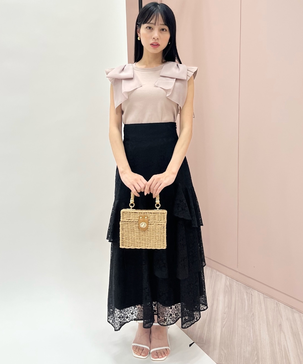 ショルダーリボンカットトップス