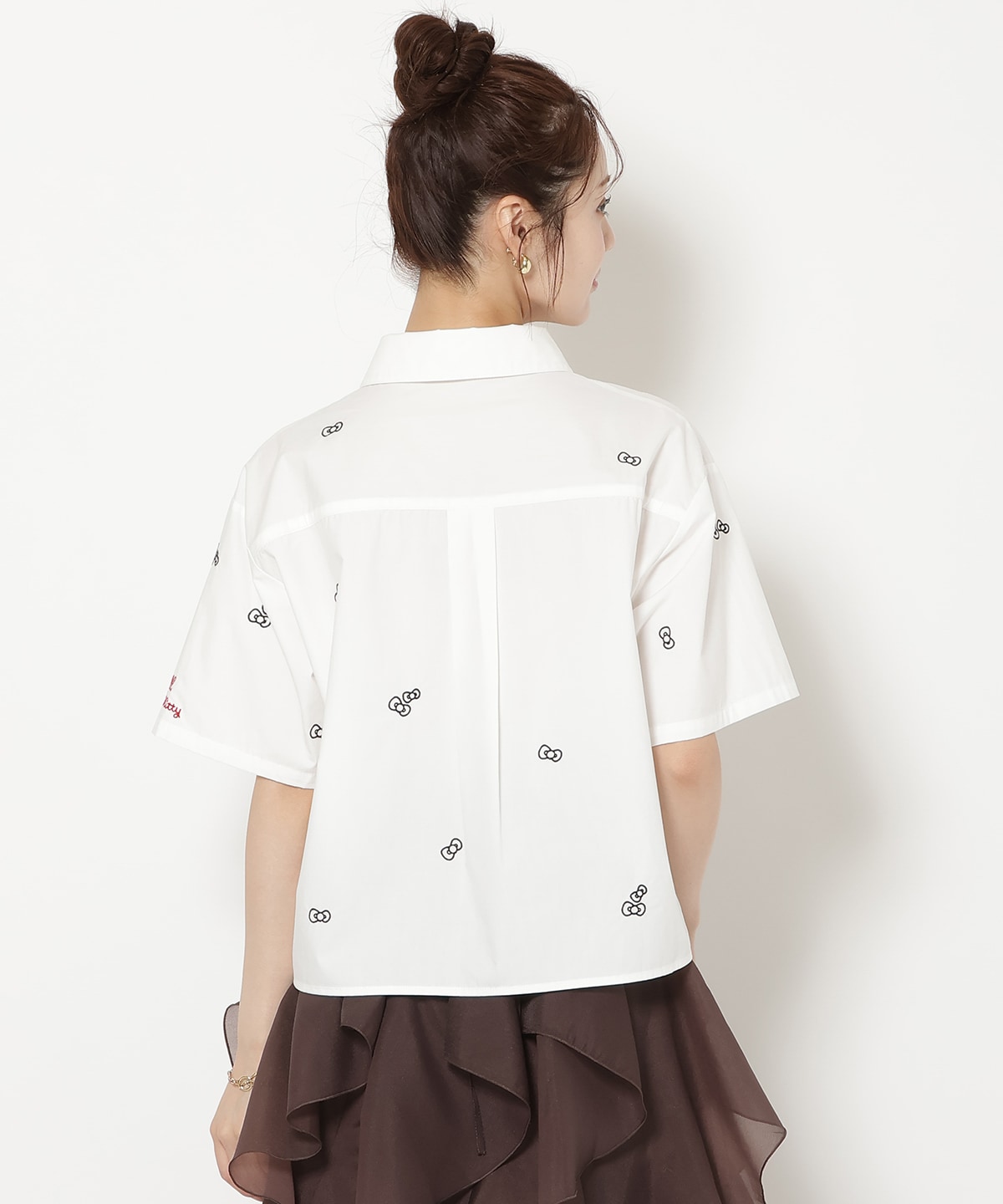 【8/7(fri)20時発売】WILLSELECTION×HELLO KITTY 刺繍クロップドシャツ