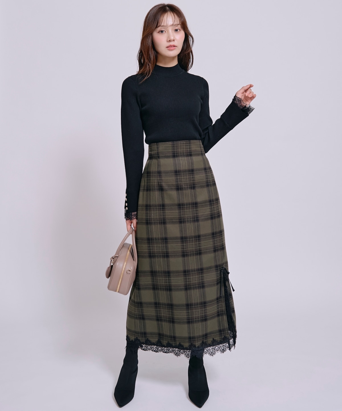 レースヘムIラインスリットスカート