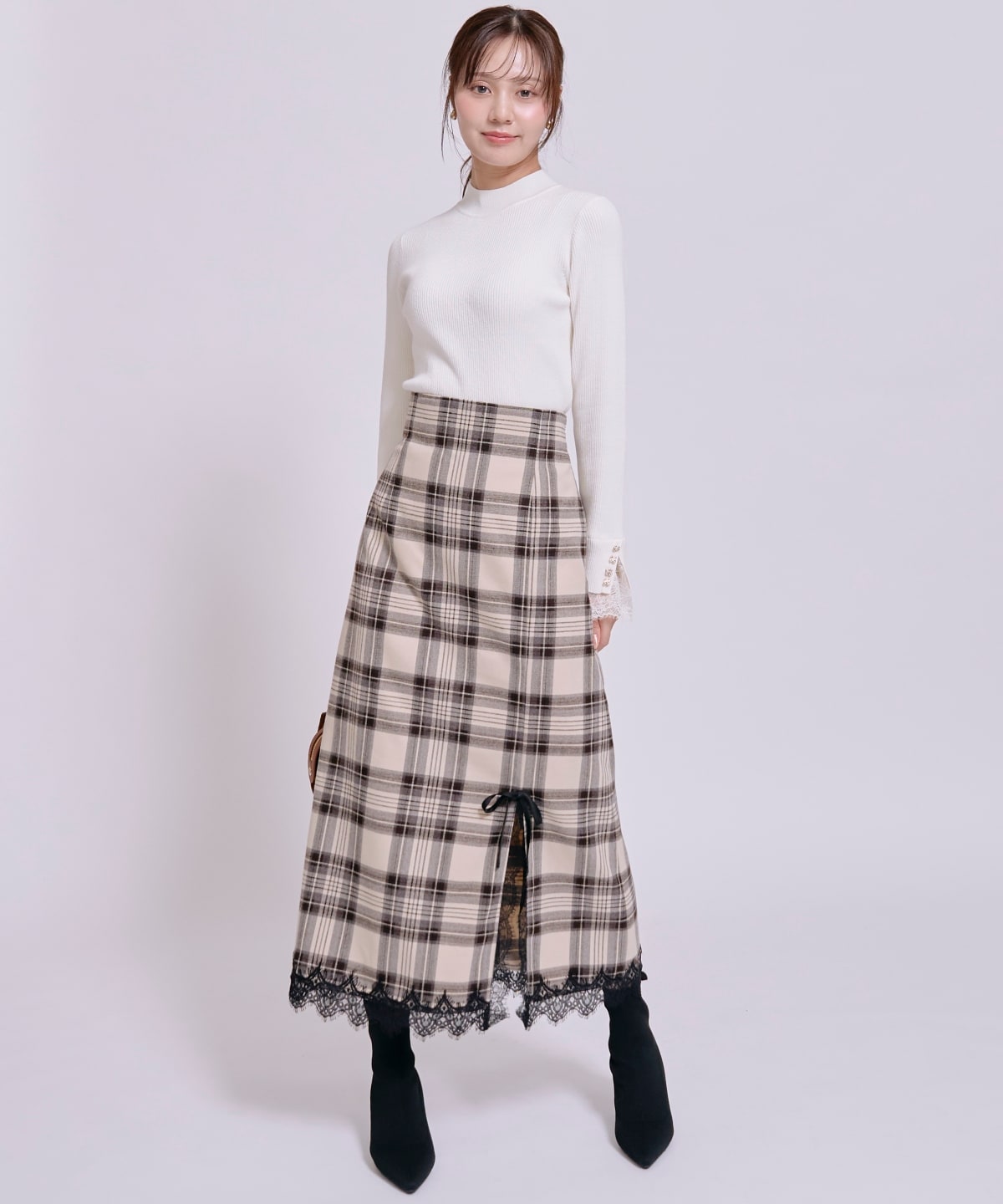 レースヘムIラインスリットスカート