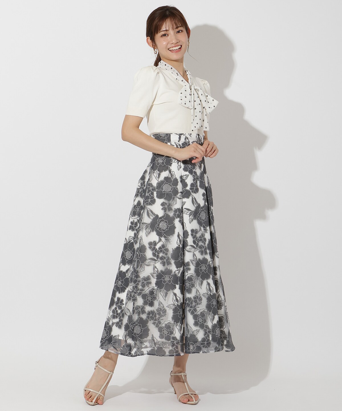 オパールフラワーフレアスカート(S オフホワイト): And Couture｜公式  