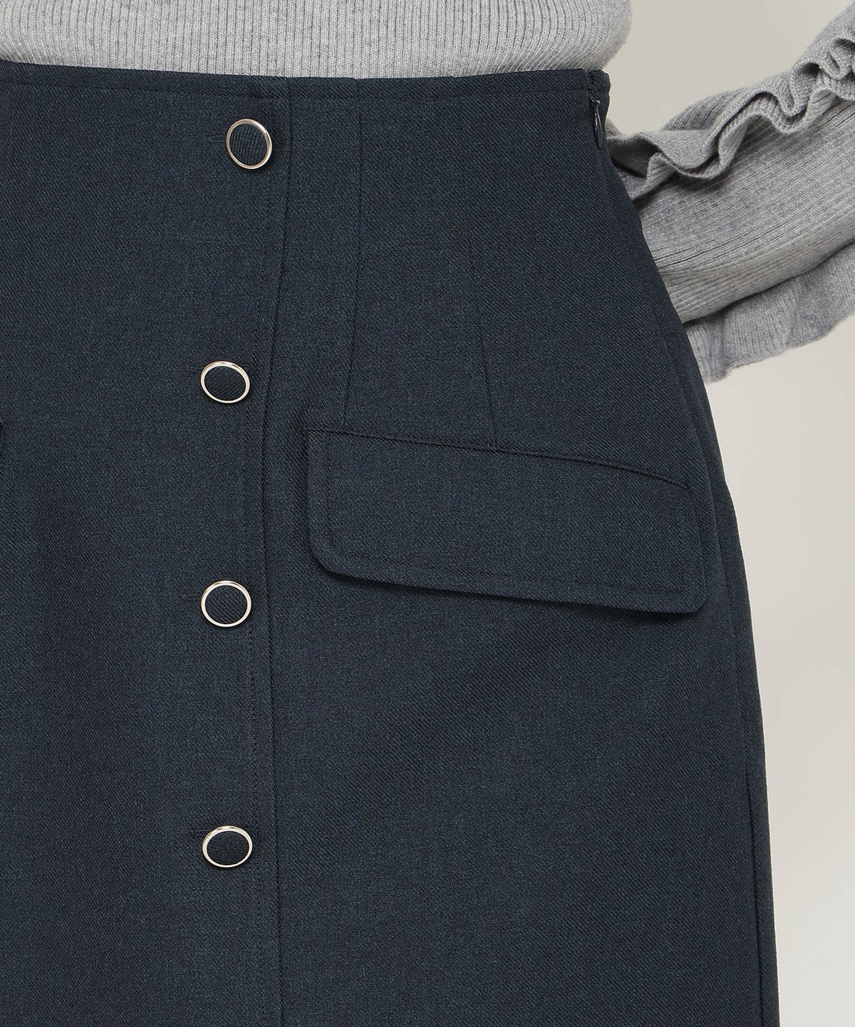 フラップミニスカート