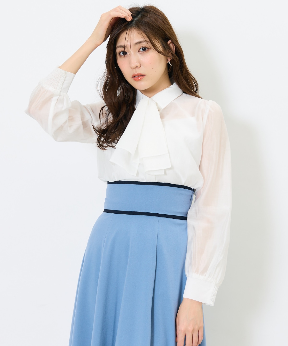 リボンタイ付きオーガンジーシャツ