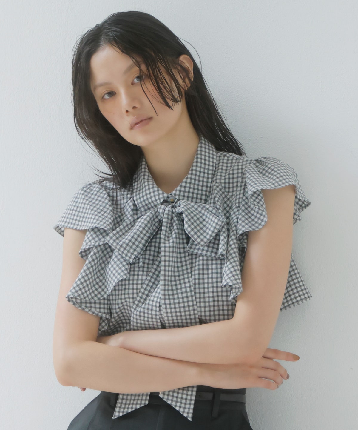 ギンガムサッカーフリルブラウス