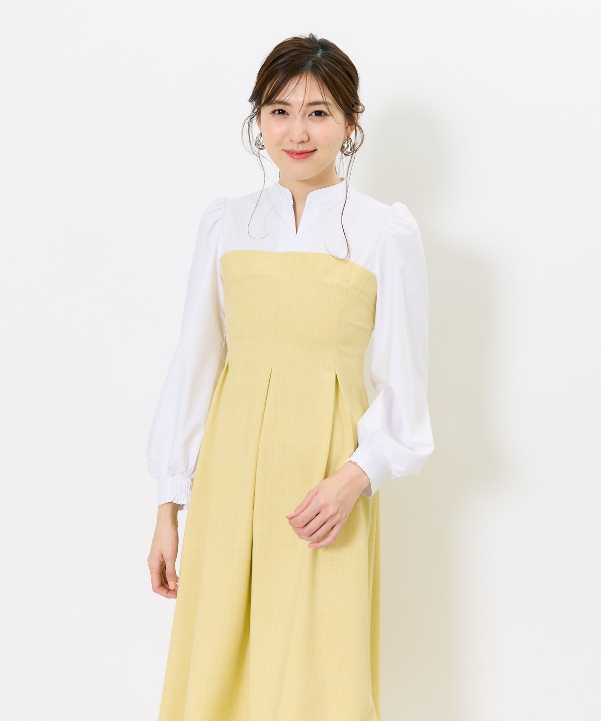 ヨーク切替リボンタイワンピース