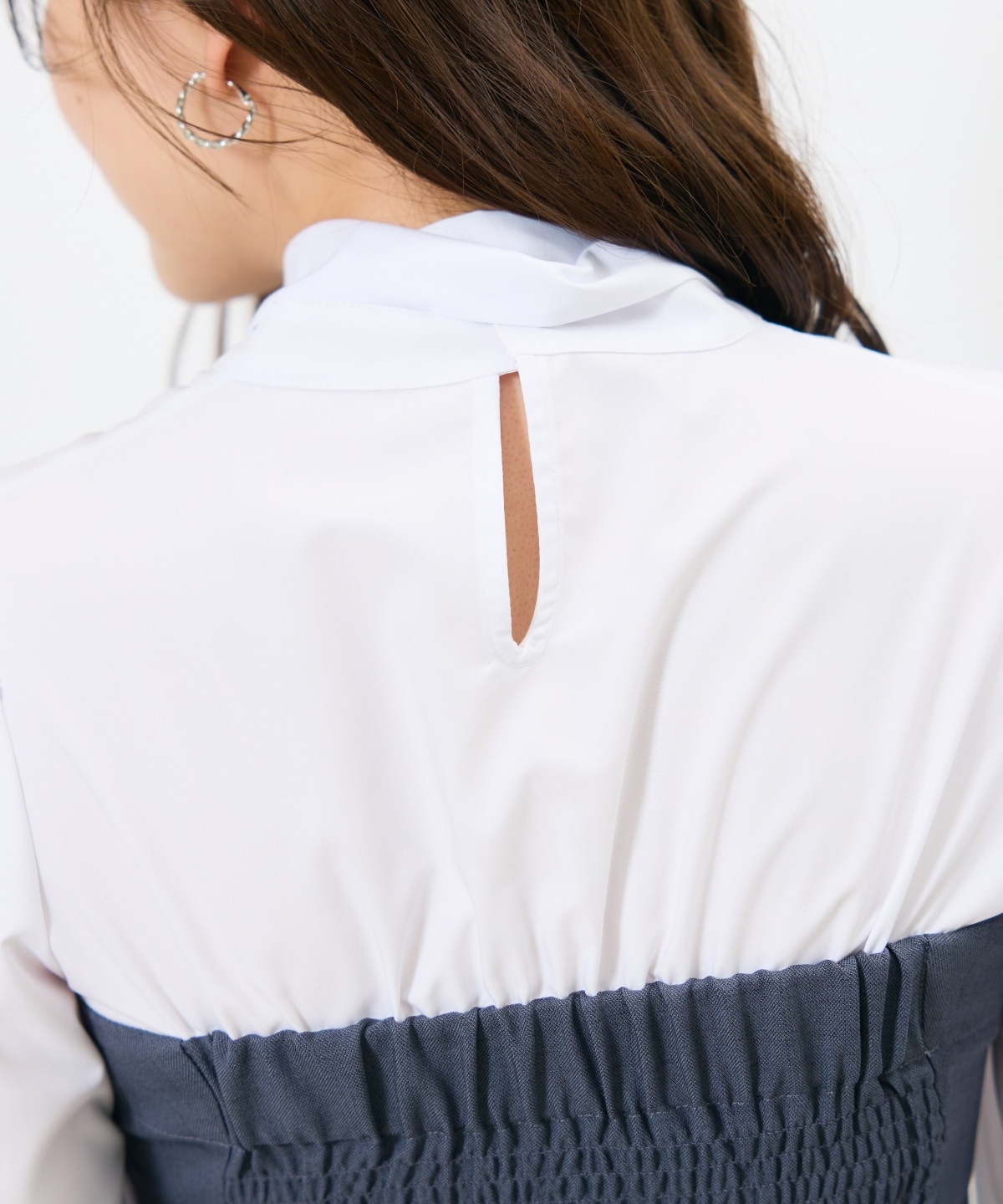 ヨーク切替リボンタイワンピース