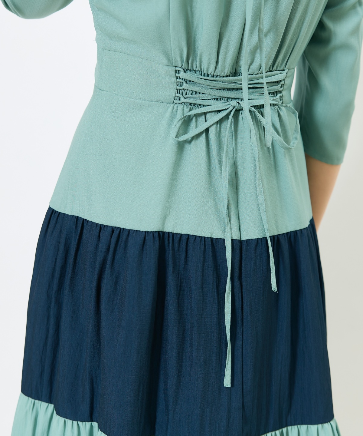 アシメラッフルティアードワンピース