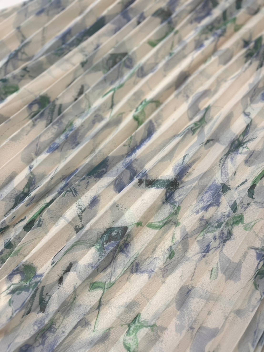 シフォンプリーツワンピース