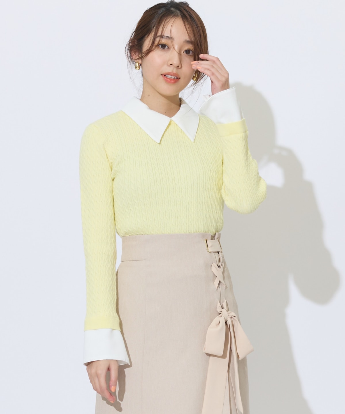 シャツレイヤード風ケーブル編みプルオーバー