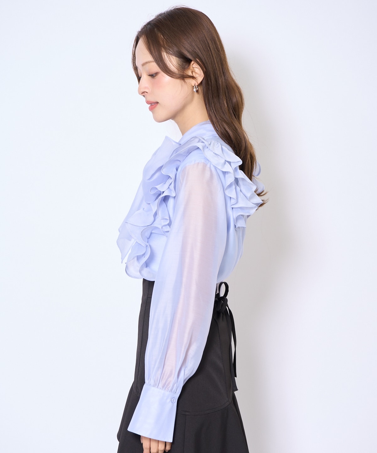 ボウタイフリルシアーブラウス