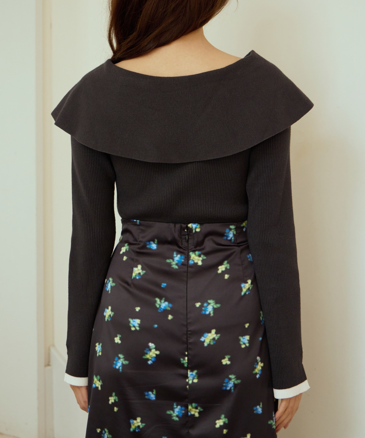 ブラーフラワープリントナロースカート