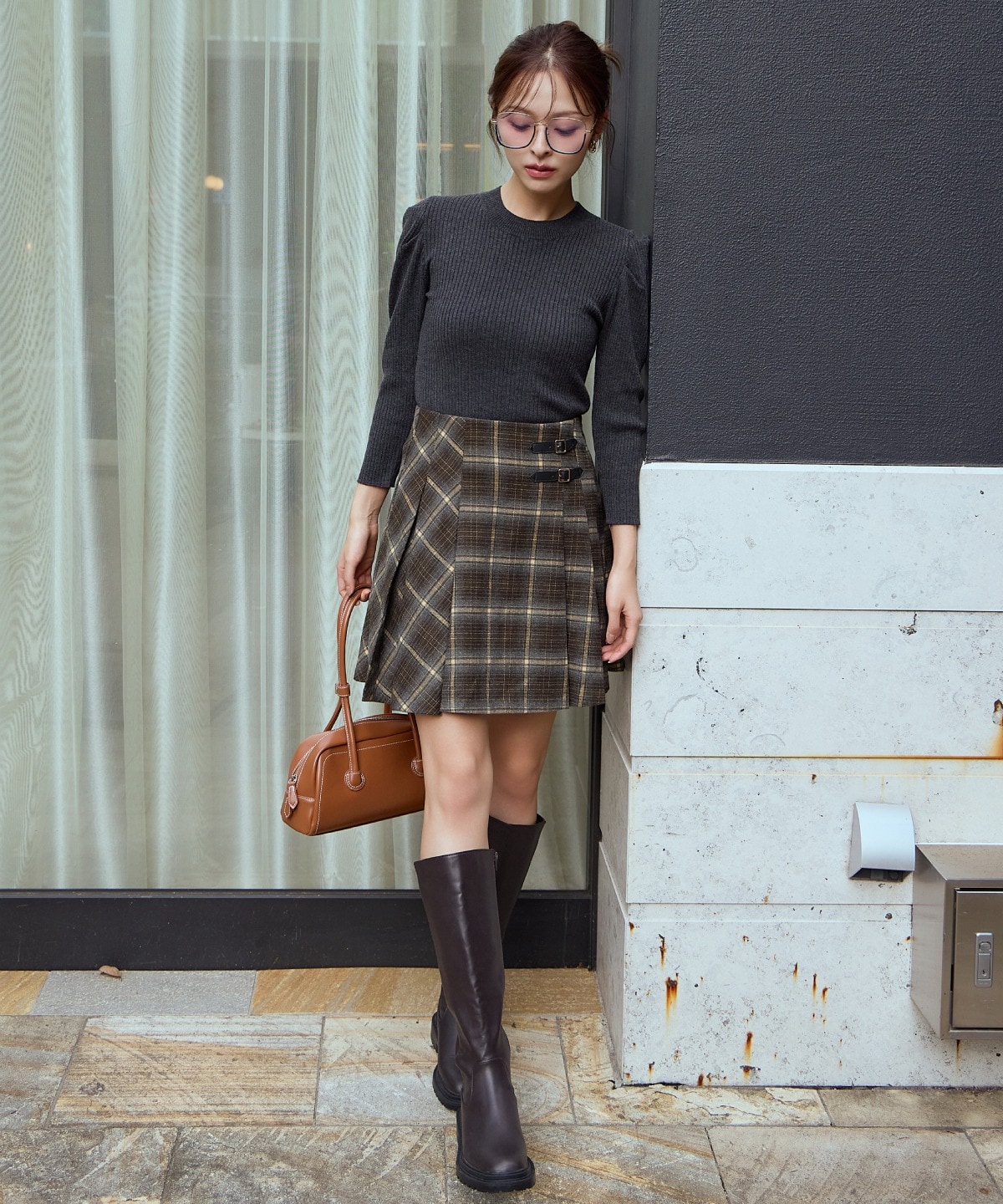 チェックミニスカート