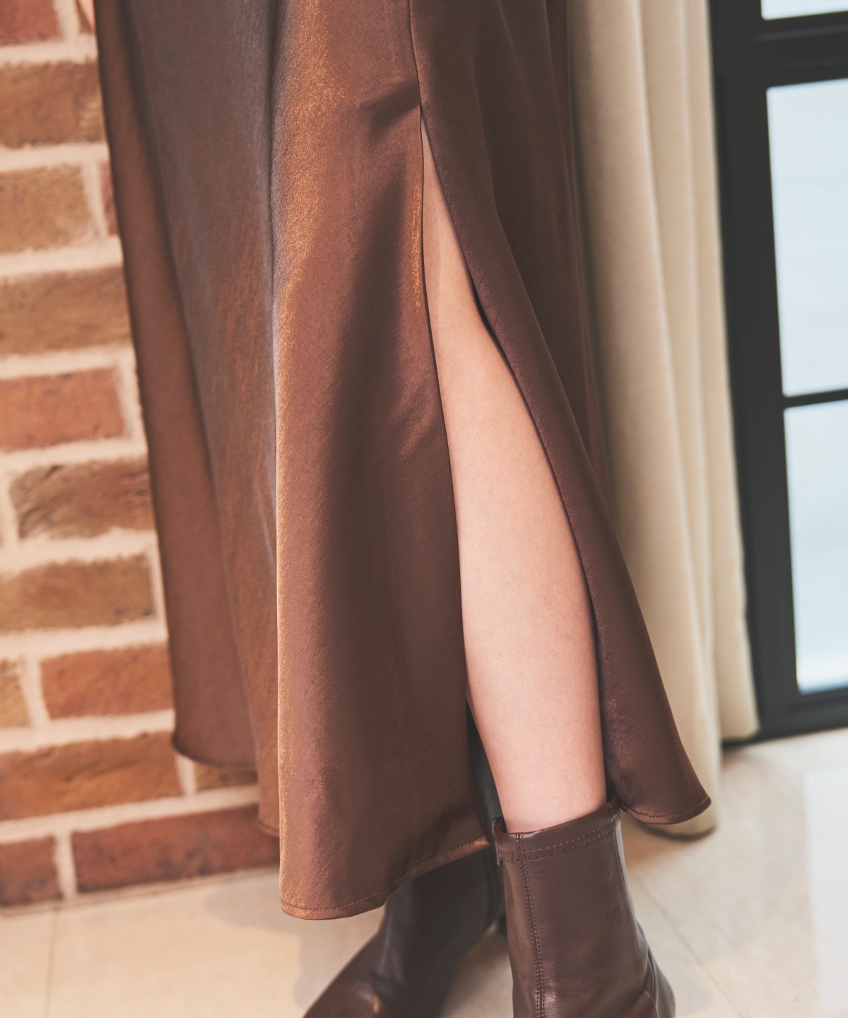 サテンバイアススカート