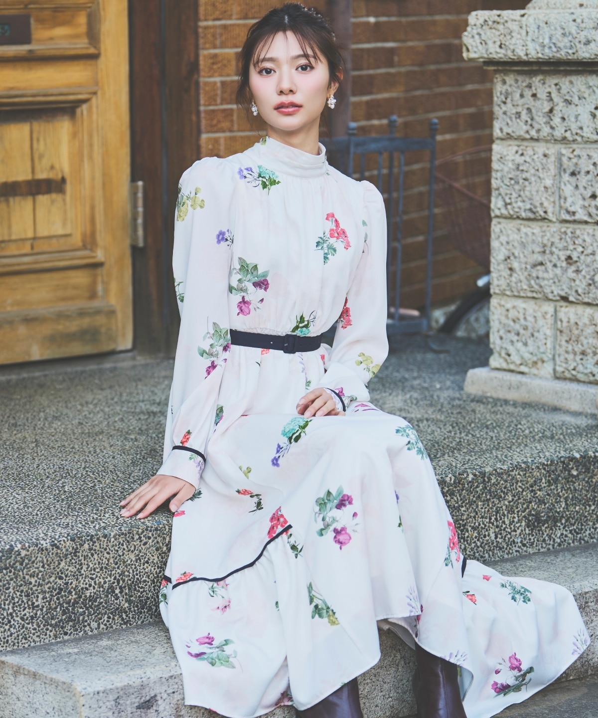 【先行予約受付中】クラシックフラワーワンピース