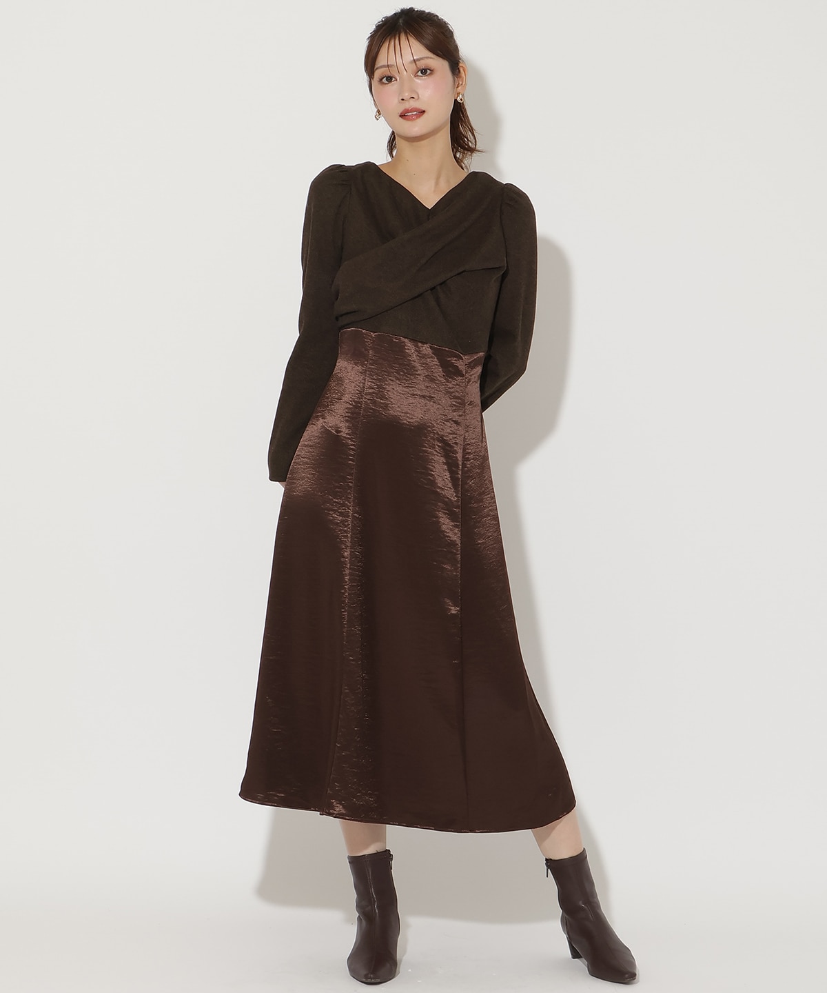 サテンドッキングワンピース