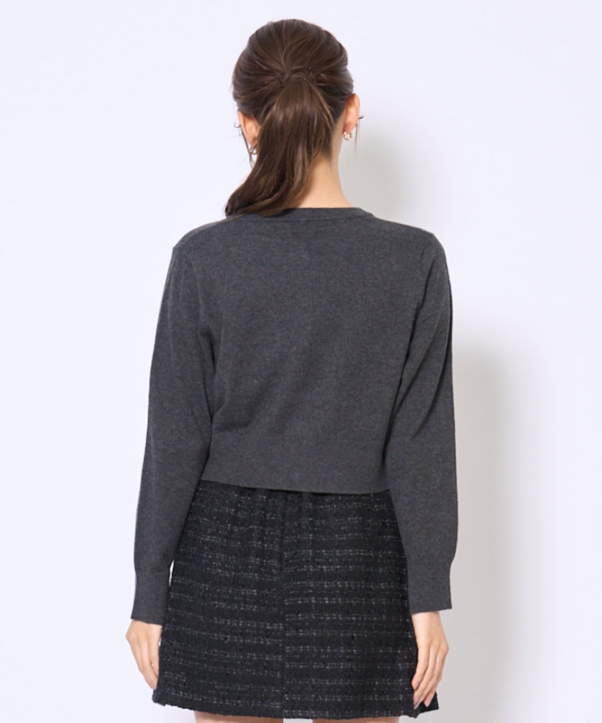 刺繍クルーネック長袖カーディガン