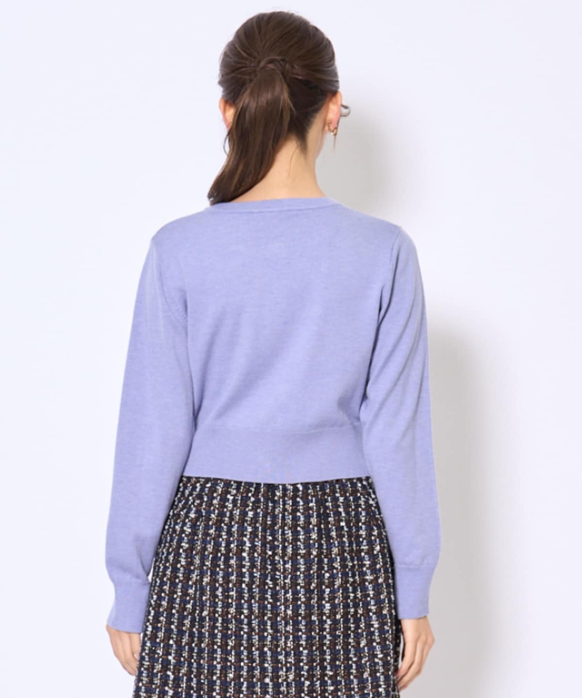 刺繍クルーネック長袖カーディガン